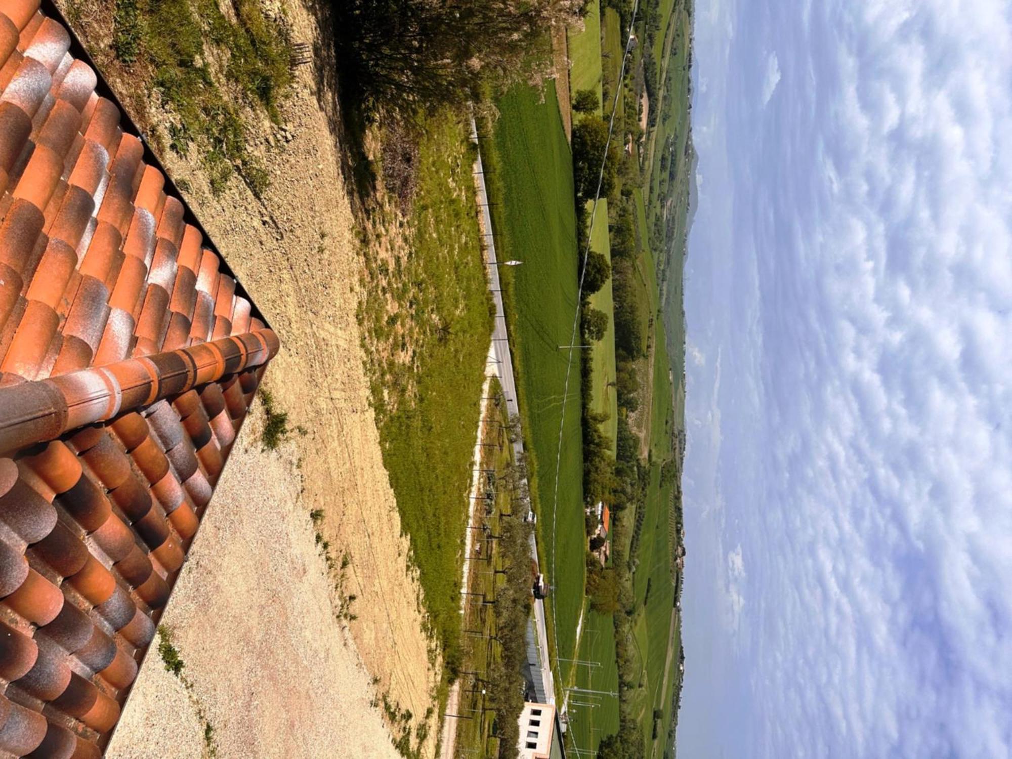 Bed and Breakfast La Sosta Di Guido A Tavullia Exterior foto
